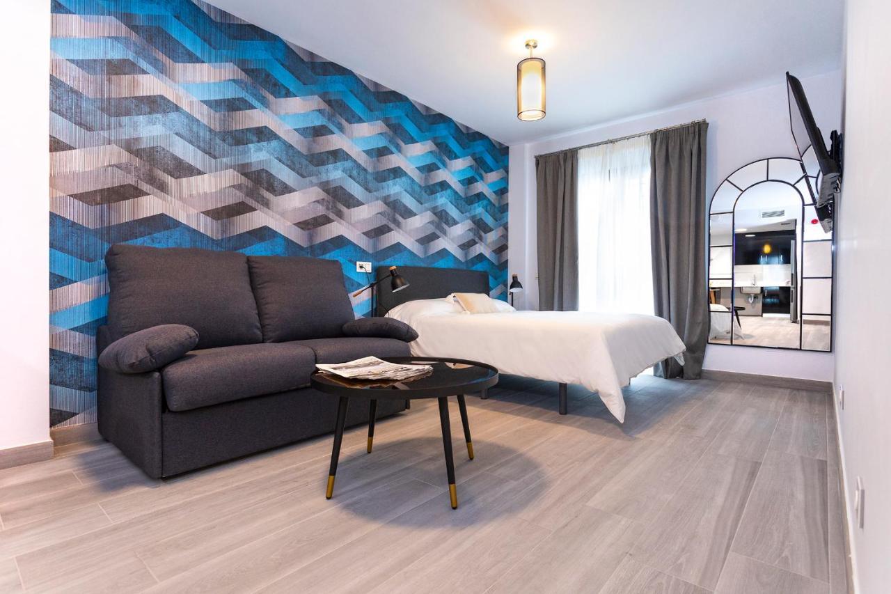 Malaga Rivas 34 Suites Homes エクステリア 写真
