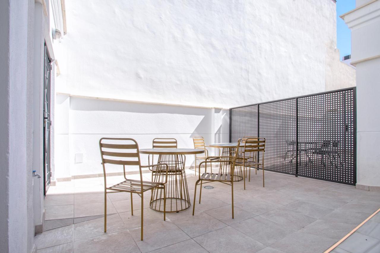 Malaga Rivas 34 Suites Homes エクステリア 写真